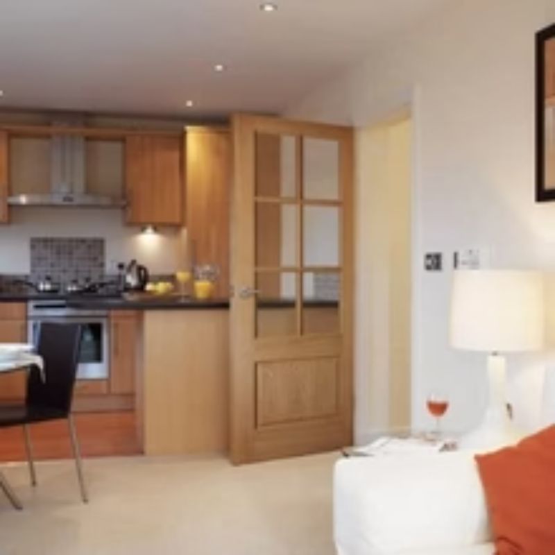 JB Kind Traditional Dove Oak Pre-Finished Glazed Internal Door - 1981mm x 762mm