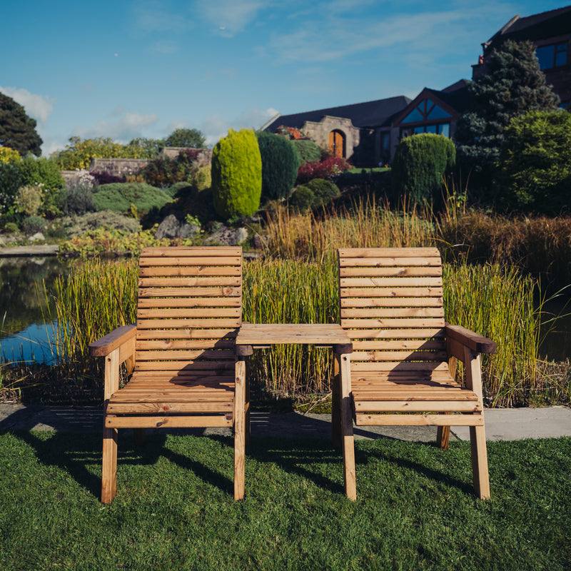 Churnet Valley Love Seat Square
