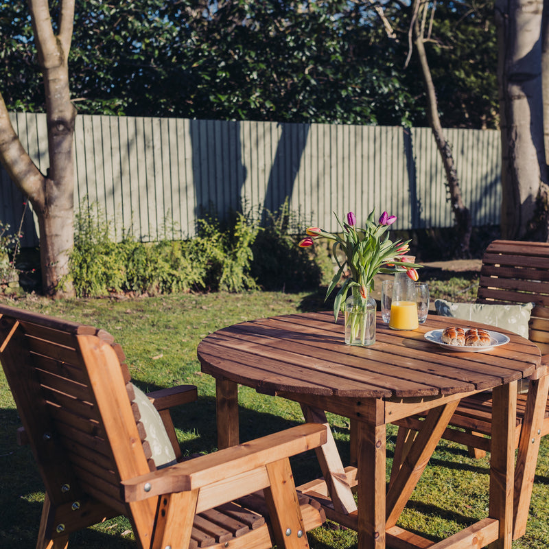 Churnet Valley 2 Seat Round Table Set (2 Chairs)