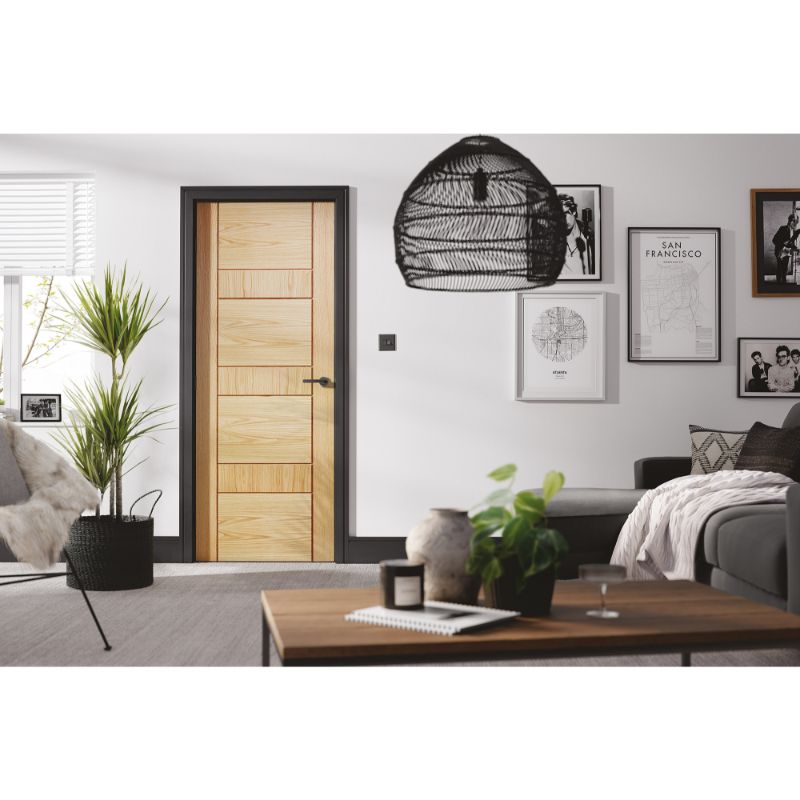 LPD Edmonton Pre-Finished Oak Internal Door-78in x 24in x 35mm (1981 x 610mm)
